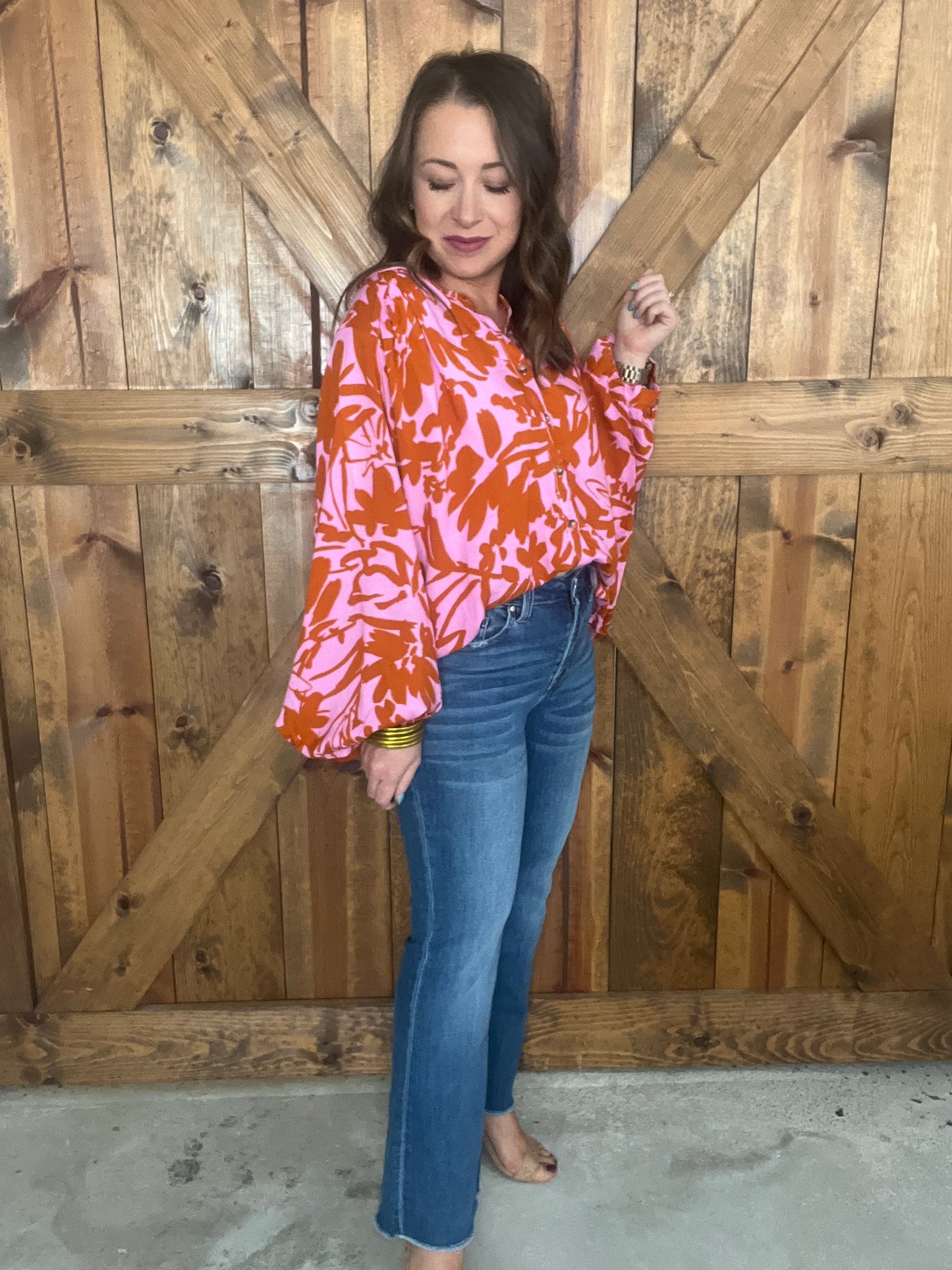 Mid Rise Bootcut Crop