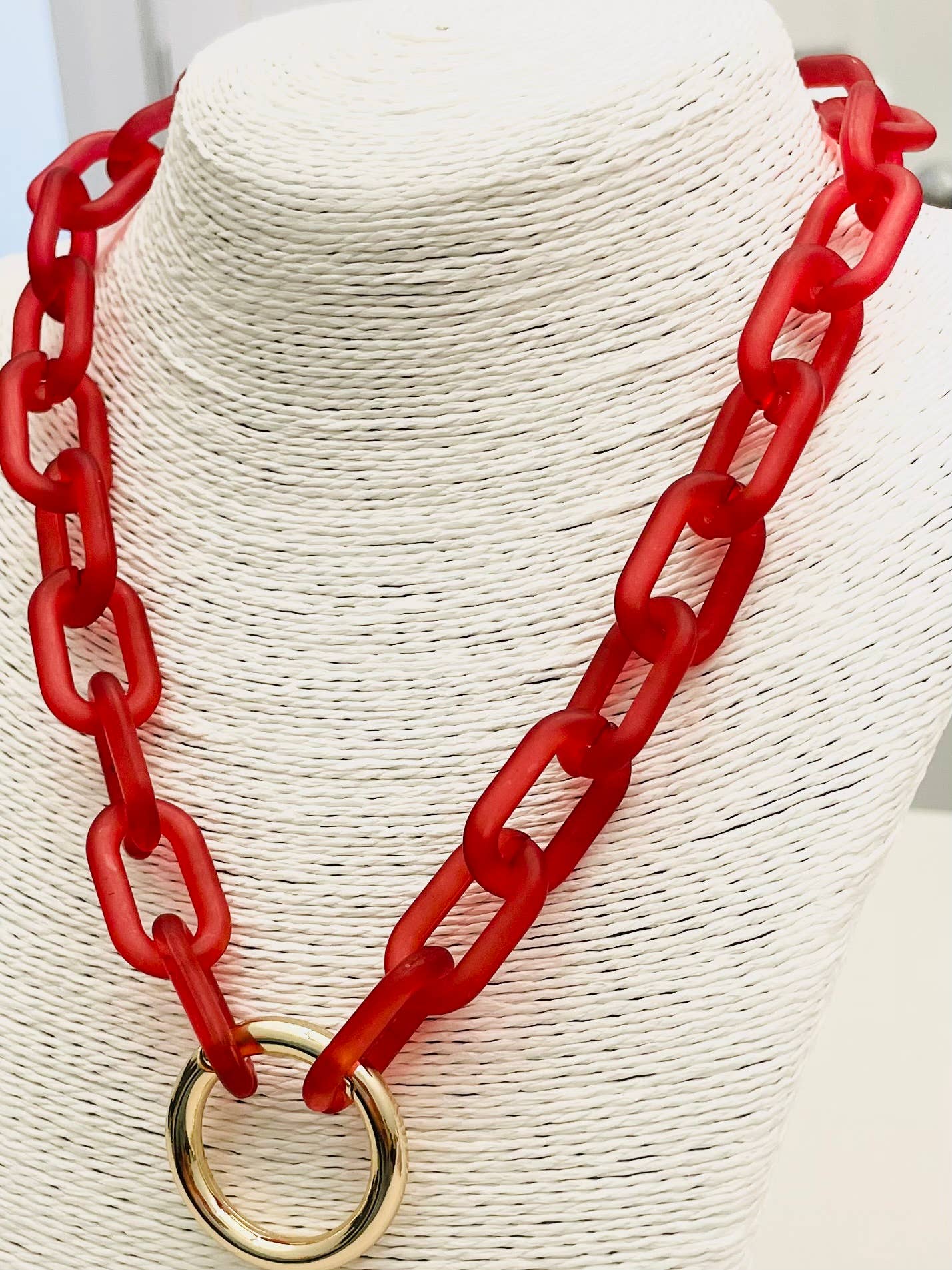 Acrylic Link Necklace (matte red)