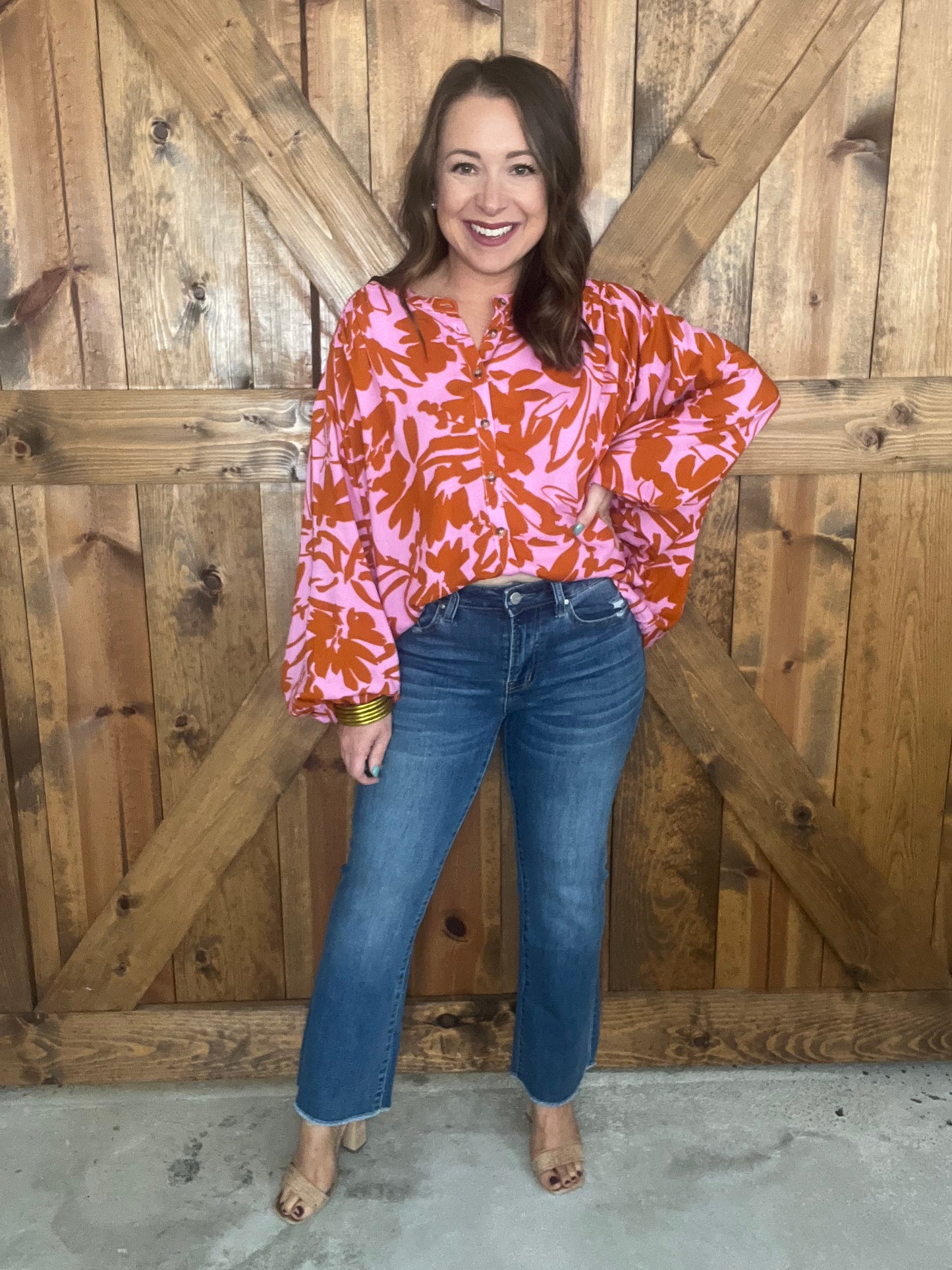 Mid Rise Bootcut Crop
