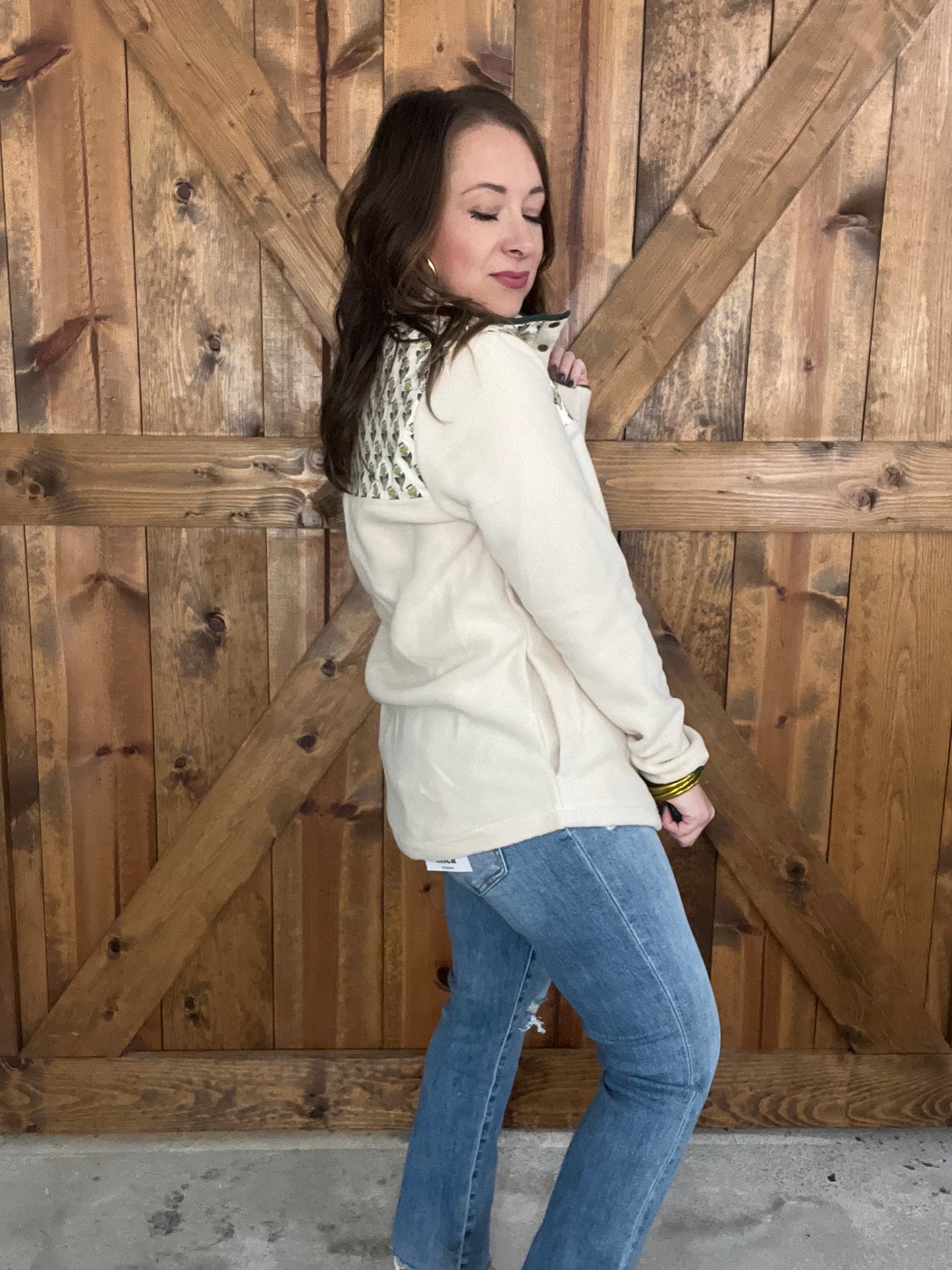 Darling Fleece Pullover - Ecru
