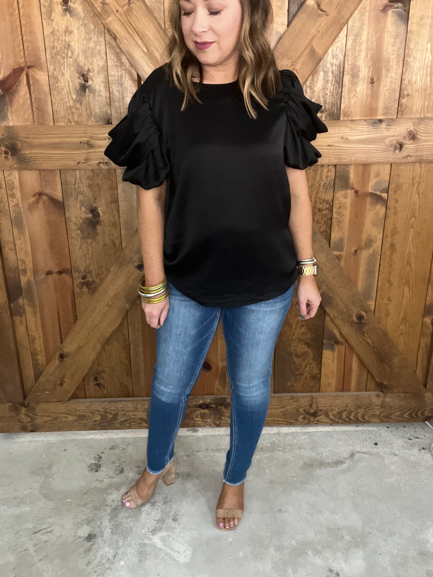 Mid Rise Raw Hem Crop Skinny Jean