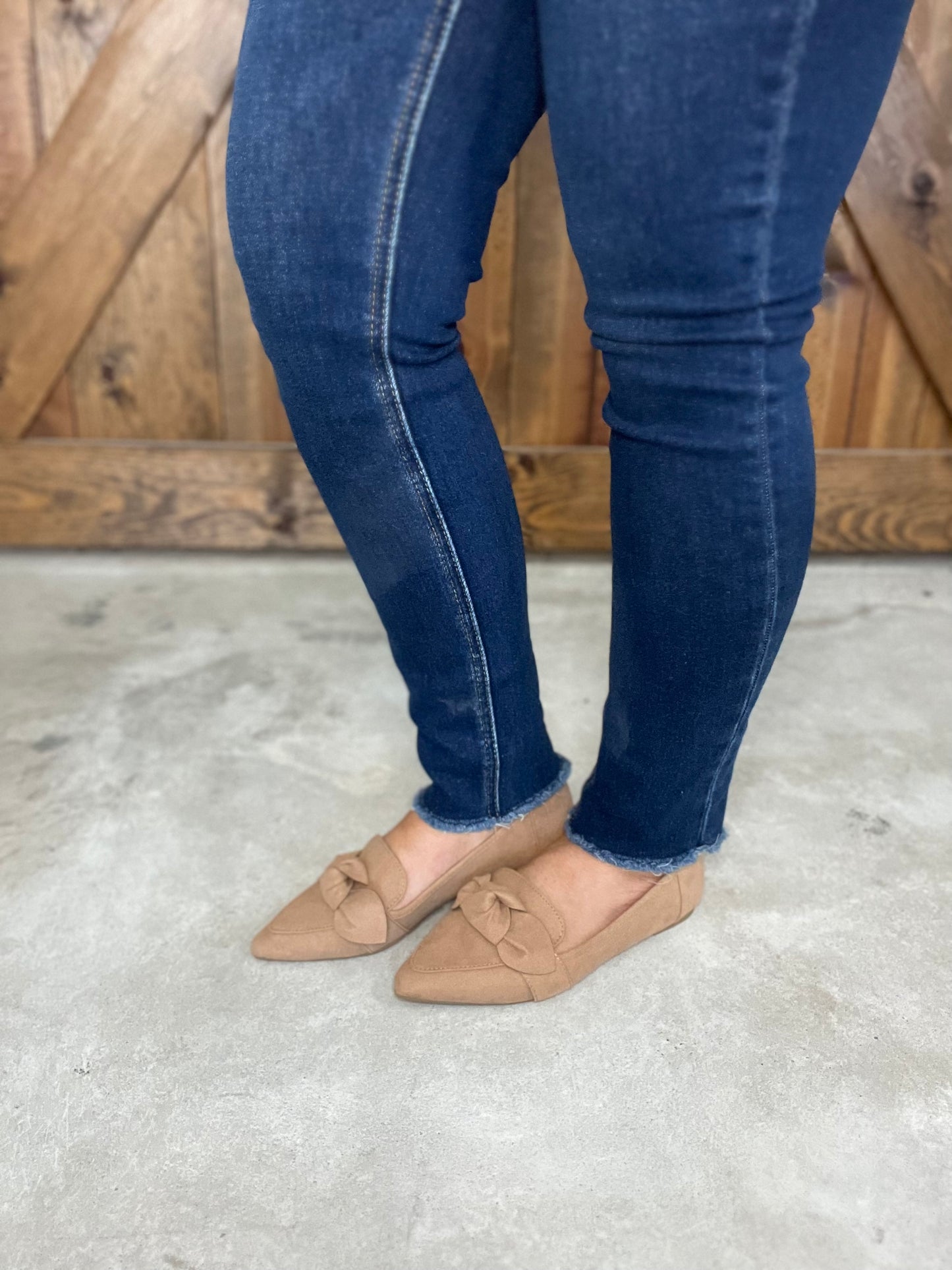 Camel Knot Flats
