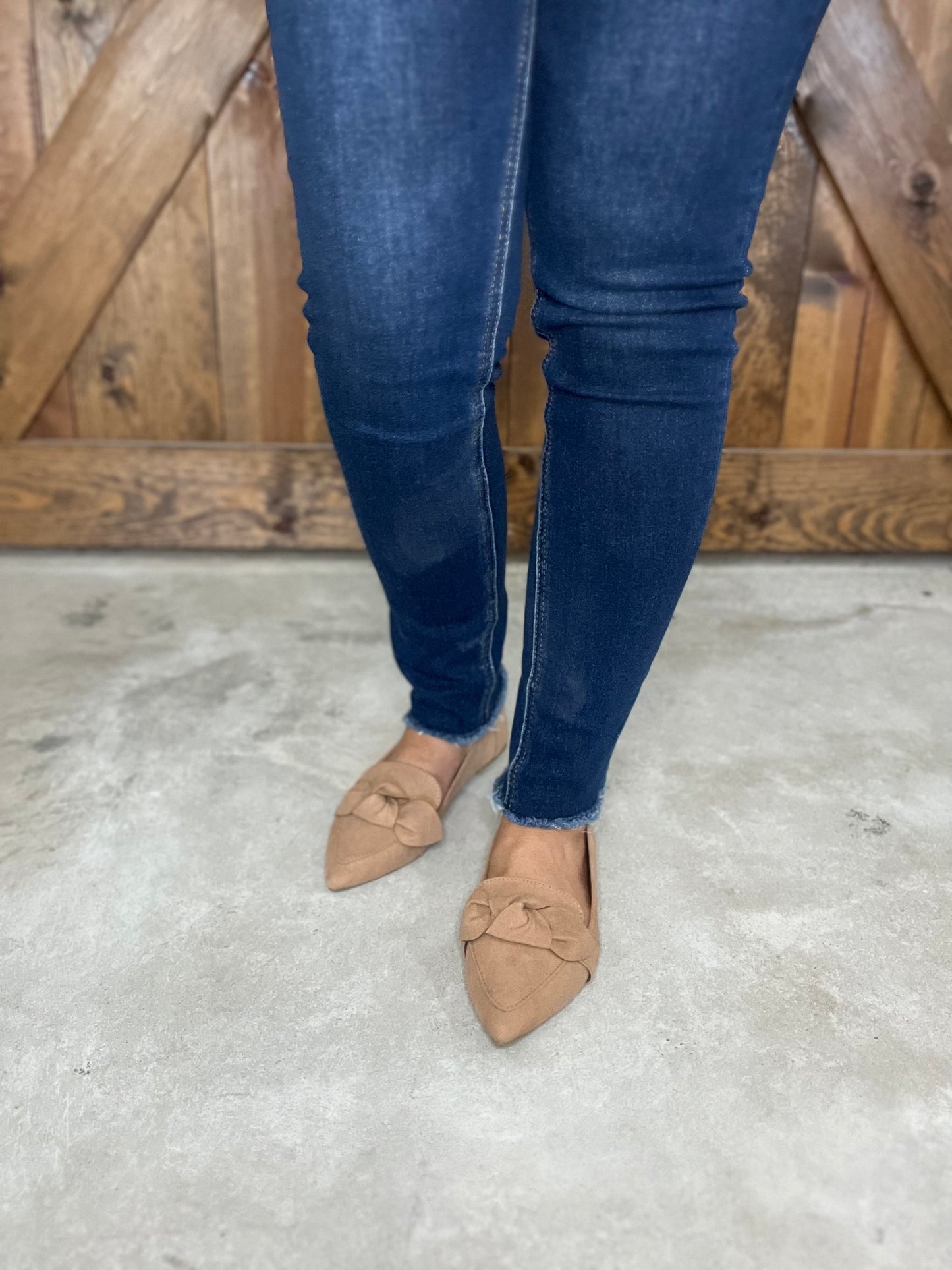 Camel Knot Flats
