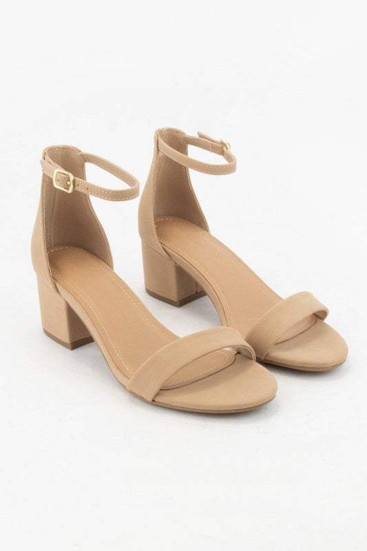 Weekend Nude Heel
