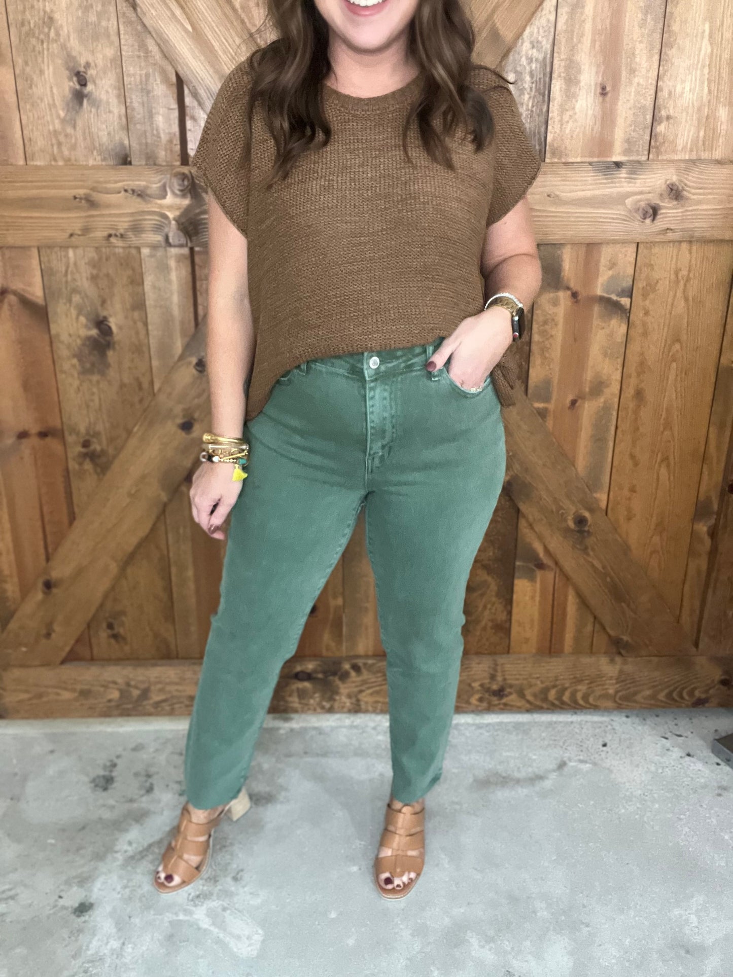 Colored Straight Crop - Olive