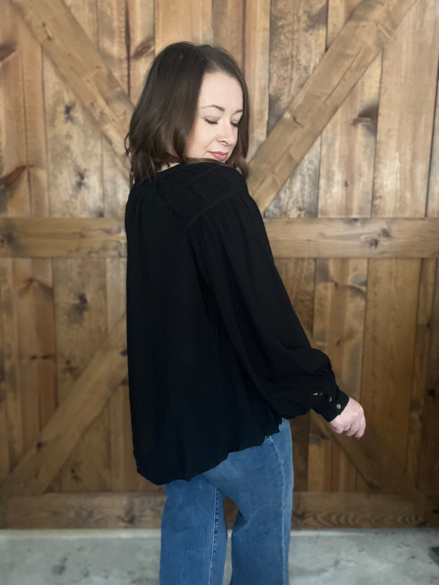 Simple Elegance Top - Black