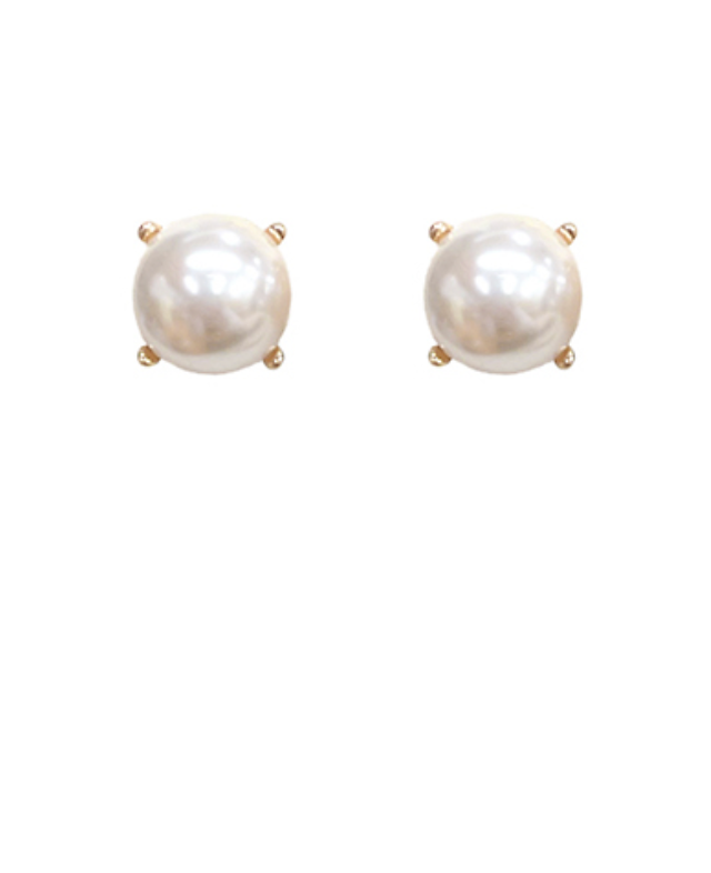 Ivory Pearl Gold Studs